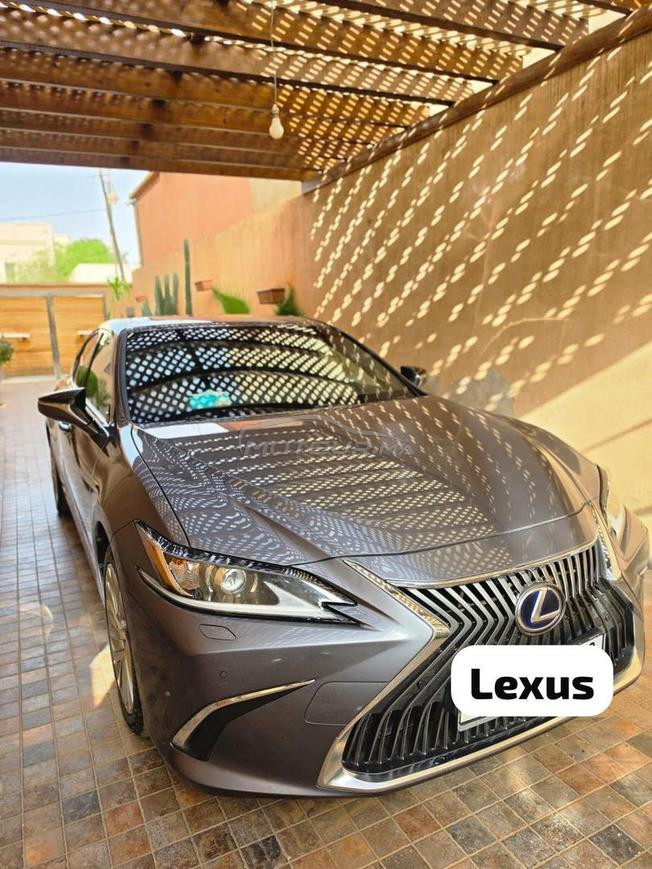 superbe LEXUS ES300 