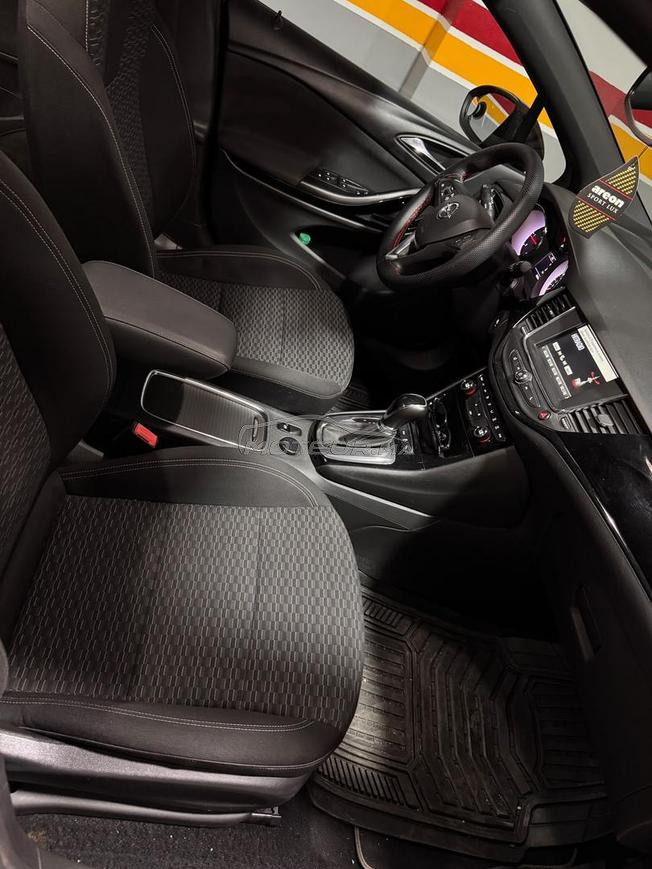 Opel Astra 1.6 Diesel Automatique 2019