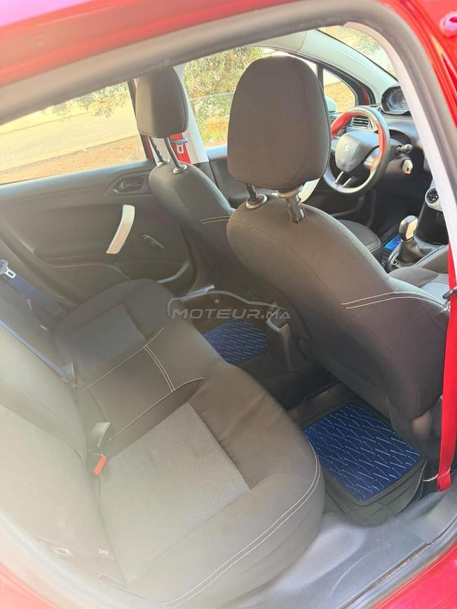 Peugeot 208 essence 