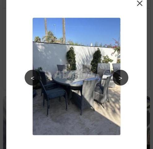تُباع غرفة طعام خارجية بحالة جيدة - 2
