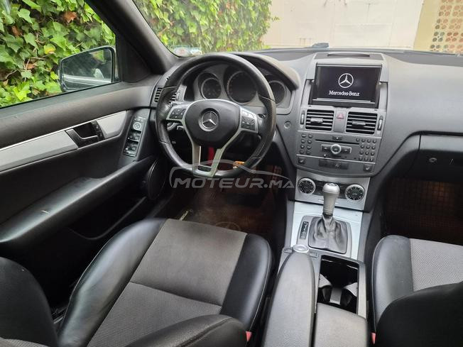 Mercedes Class C 220 en excellent état 