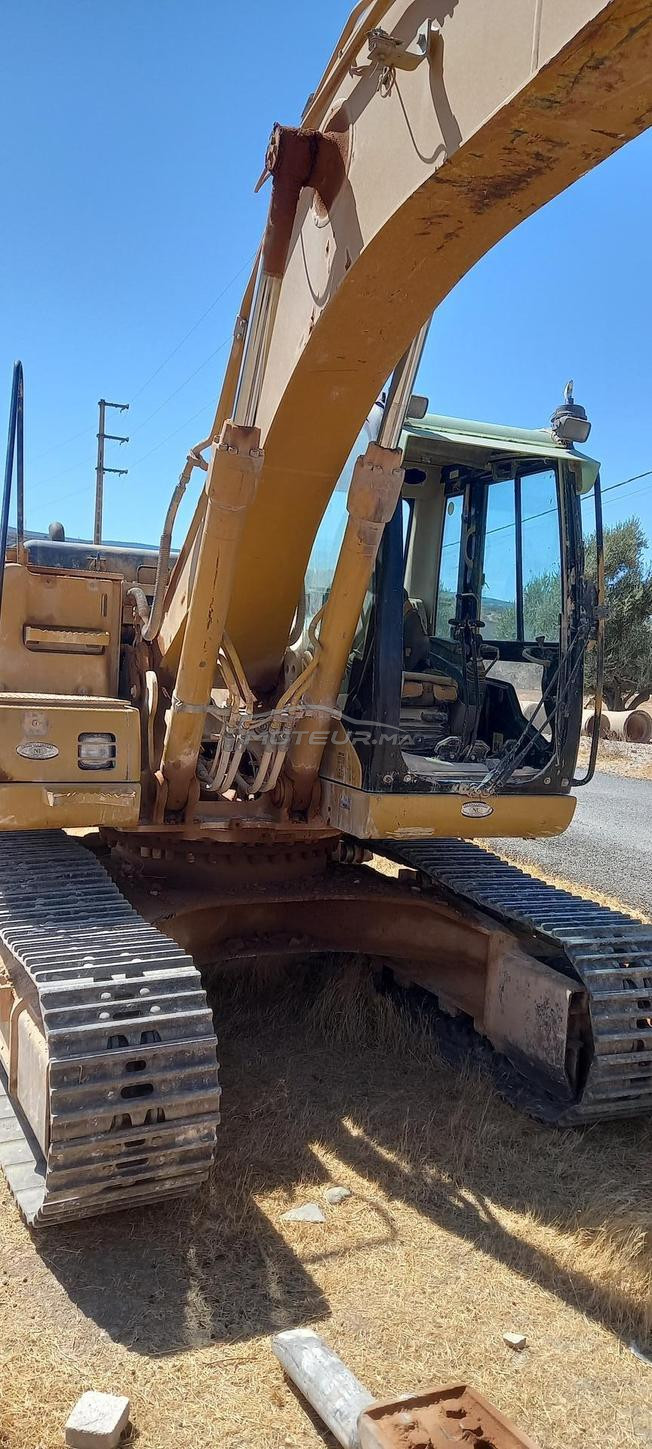 Cat pilar C320
