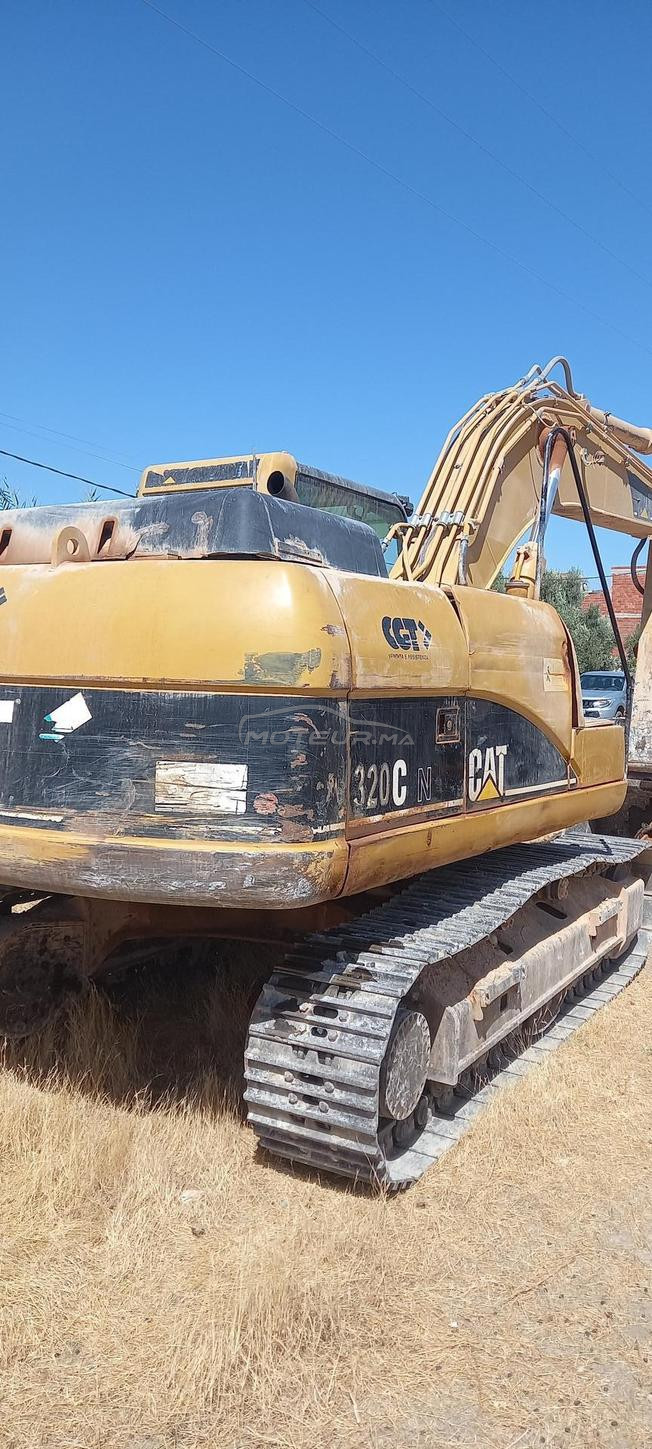 Cat pilar C320