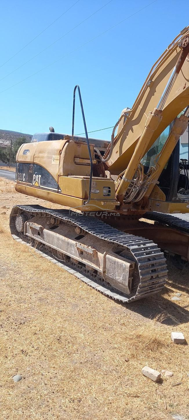 Cat pilar C320