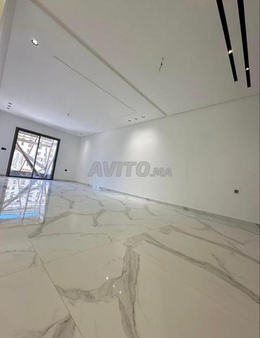 Super appartements à vendre face au stade - 2