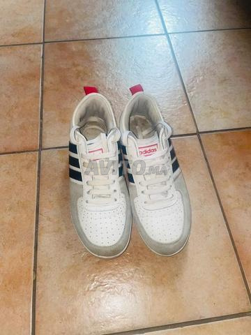 Chaussures de sport taille 42 - 2