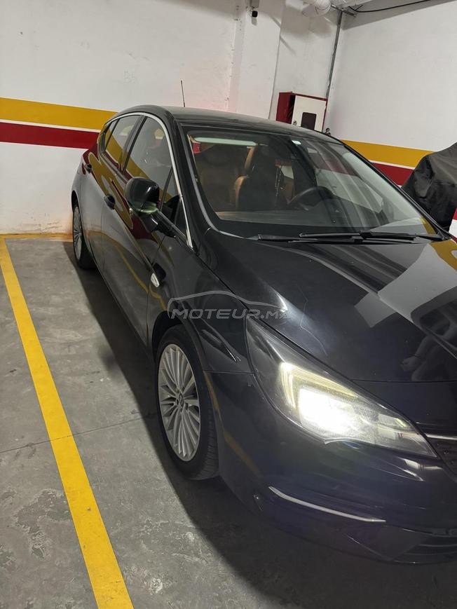 Opel Astra Diesel Automatique 2020 à Casablanca