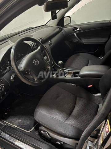 مرسيدس بنز C200 CDI ستيشن واجن ديزل 2004