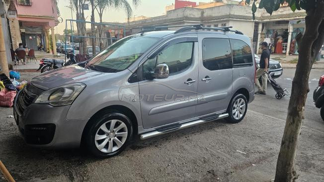 Peugeot Partner Diesel Manuelle 2019 à Salé