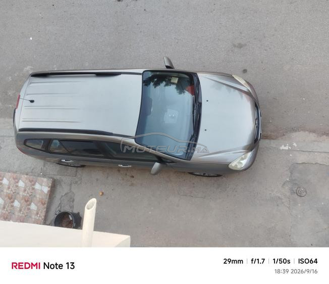سيارة kia carens بقا نقيا 