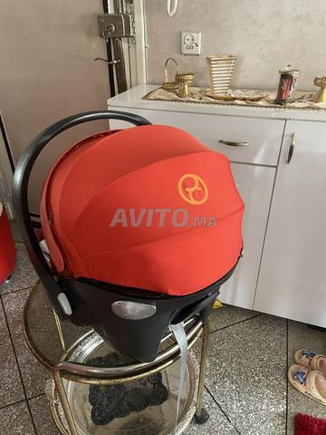 مقعد سيارة للأطفال ماركة Cybex بحالة جيدة جداً - 2