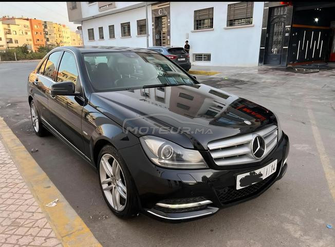 Mercedes-Benz 220 Diesel Automatique 2011 à Settat