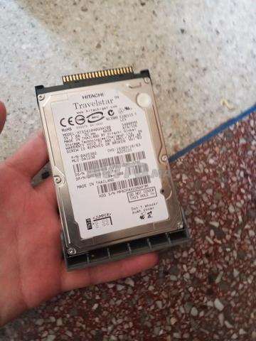 HITACHI TAvelstar HDD - 2
