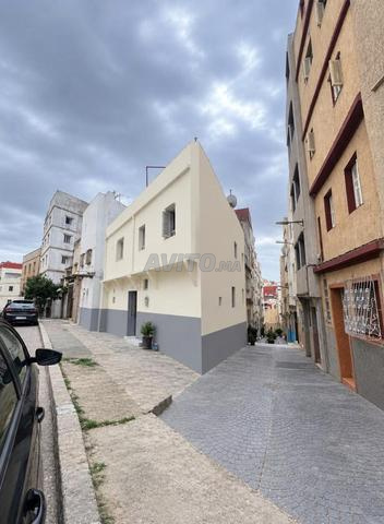 منزل للبيع بطنجة – فرصة للاستثمار وإعادة البناء - 2