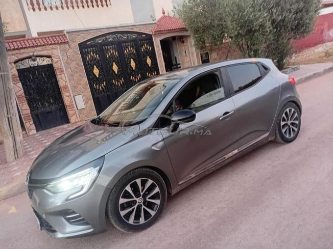 Renault Clio Essence Automatique 2024 à El Jadida