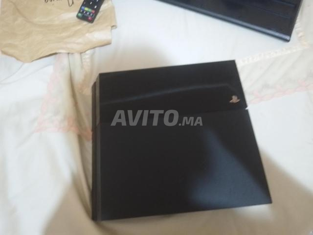 PS4 avec 2 manettes originales - 2
