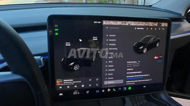Tesla Model Y 2023 FSD