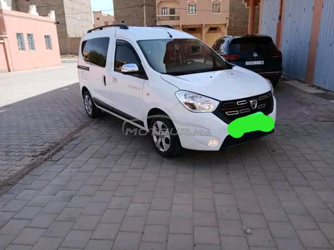 سيارة دوكير للبيع 
