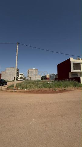 Terrain à vendre zone villa 300m² prix négociable