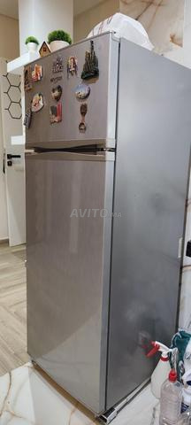 Bon réfrigérateur Whirlpool 240L - 2