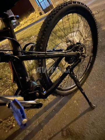 Vélo Rockrider avec guidon cobra, freins à disque, pédales - 2