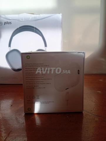Airpods et casque bluetooth neuf - 2