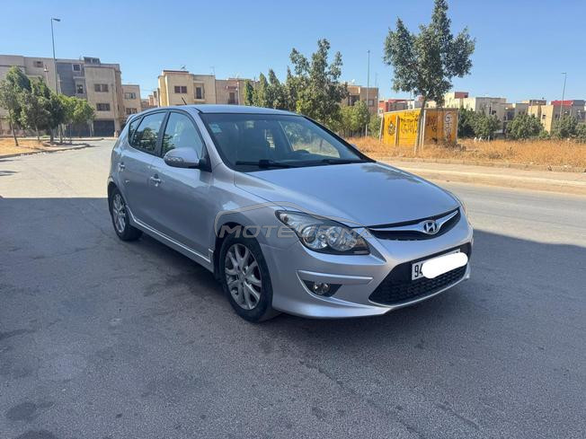 سيارة جميلة 