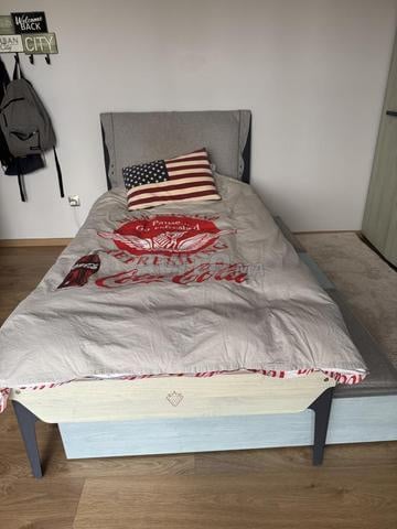 Lit Cilek et armoire en très bon état