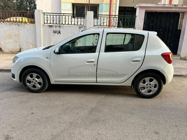  toutes optionsvoiture en tres bonne etat