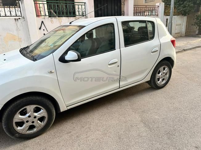  toutes optionsvoiture en tres bonne etat