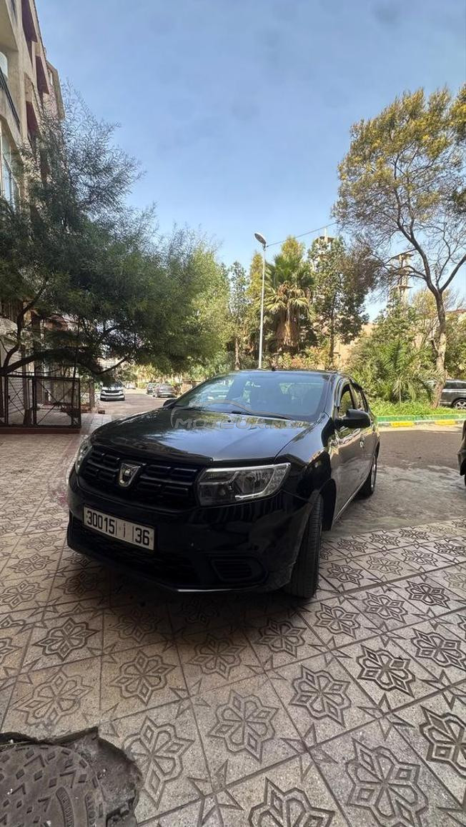 Dacia logan modèle 2021 très bonne état 