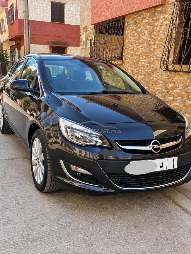 Opel Astra Diesel Manuelle 2013 à Ain Aouda