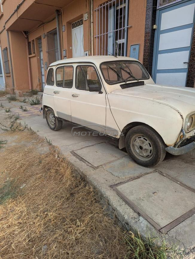 Renault R4 Essence Manuelle 1992 à Sidi Kacem