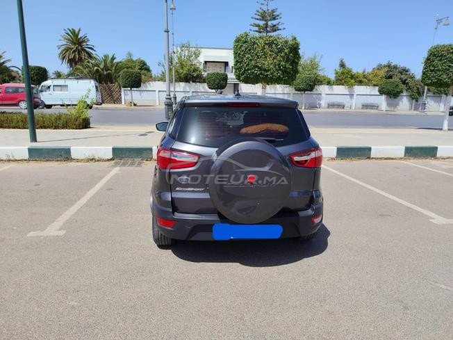 SUV bien entretenu