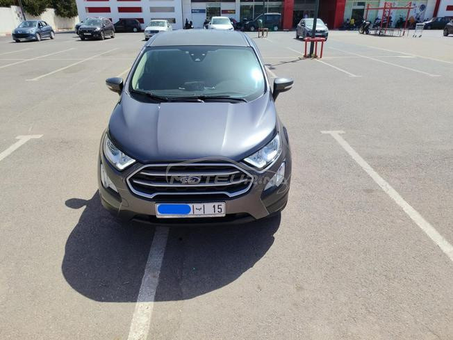 SUV bien entretenu