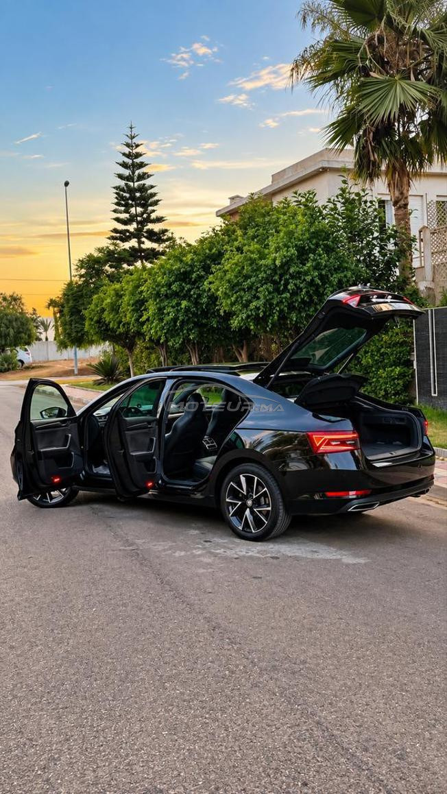 Skoda Superb Diesel Automatique 2023 à Casablanca