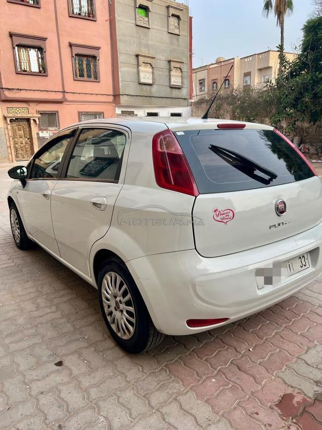 للبيع Fiat Punto 2015 بحالة مزيانة.