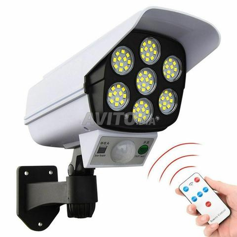 Caméra de surveillance solaire avec éclairage - 2