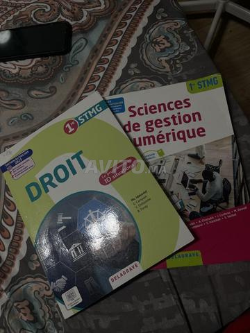 كتيبات السنة الأولى STMG لم تستخدم قط