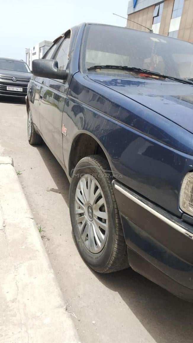 سيارة بيجو 405 