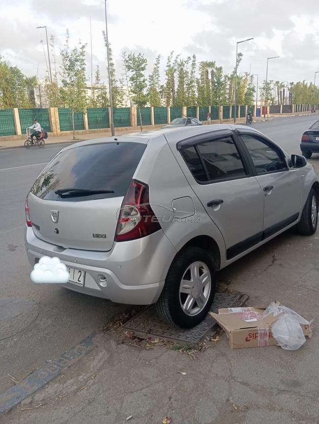 sandero haja mliha li baghi yaksab smasria blach