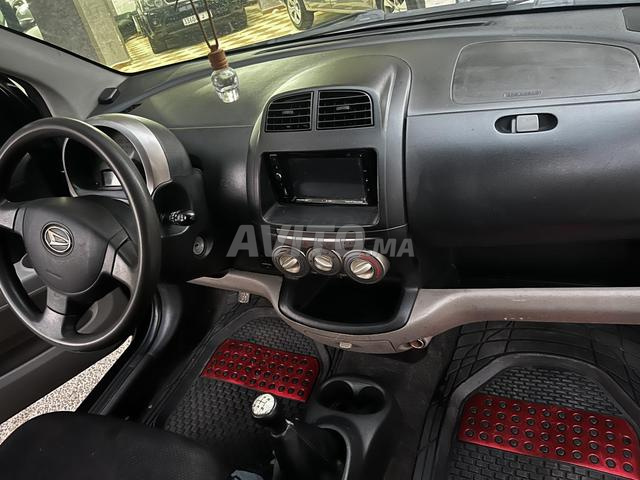 Daihatsu Sirion - 2