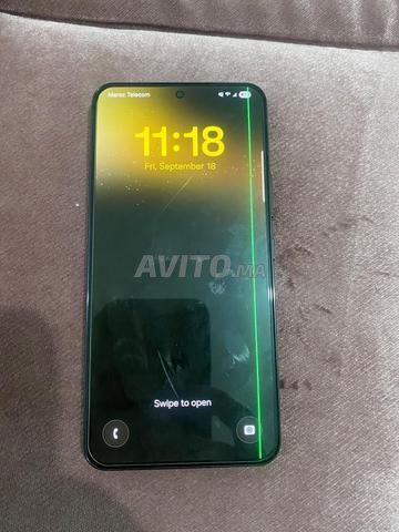 Samsung Galaxy S22 - 2