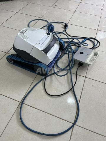 Robot aspirateur piscine Dulphin - 2