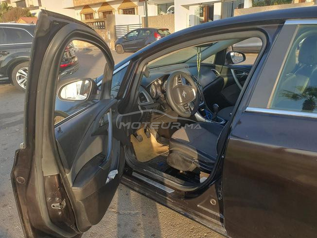 Opel Astra 2014 en très bonne état