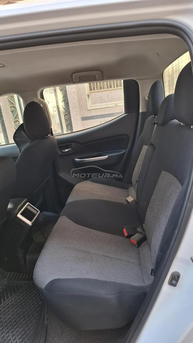 Mitsubishi Toute option /100 km /dariba 650 dh  