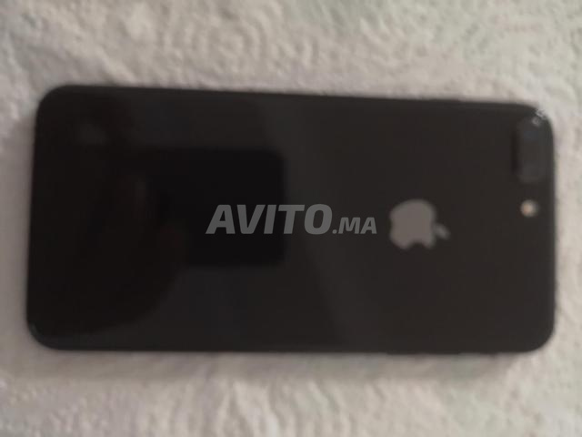 iPhone 8 plus WiFi 64 Go batterie 100% - 2