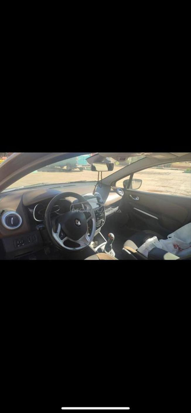 Clio 4 intense Bon état 