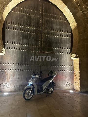 Honda SH150i - 2