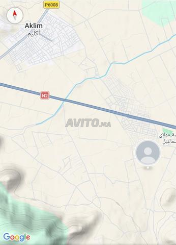 أرض للبيع نواحي أكليم قريبة للطريق وثمن جد مناسبة